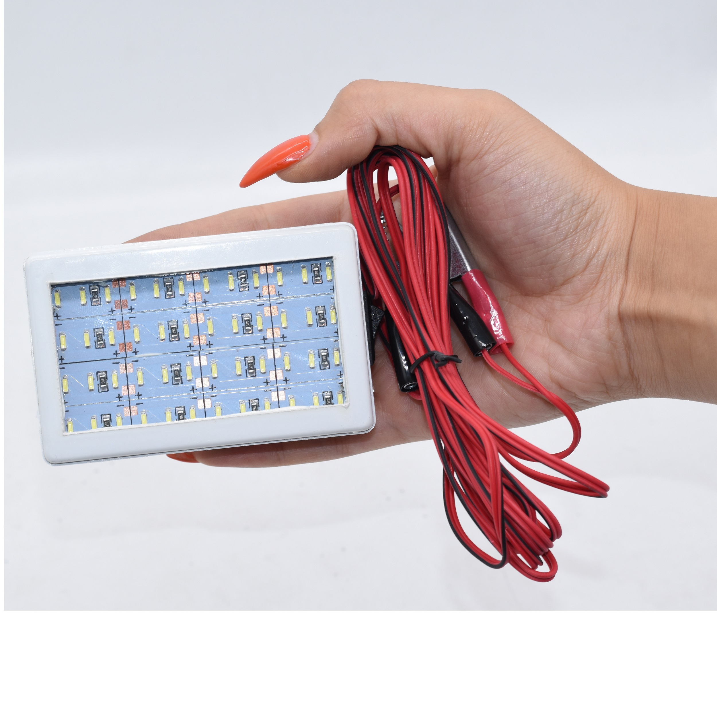 چراغ سیار خودرو کد cm.riz48