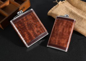 قمقمه استیل رویه چرمی 9OZ